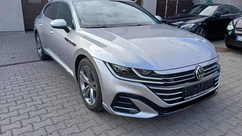 VOLKSWAGEN Arteon -