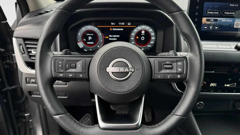 NISSAN Qashqai -