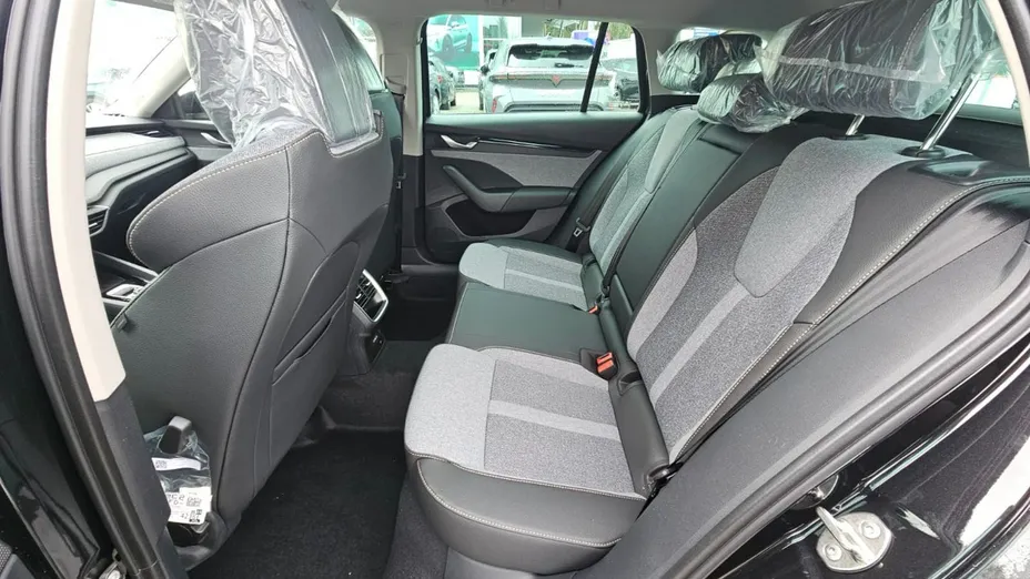 SKODA Octavia -