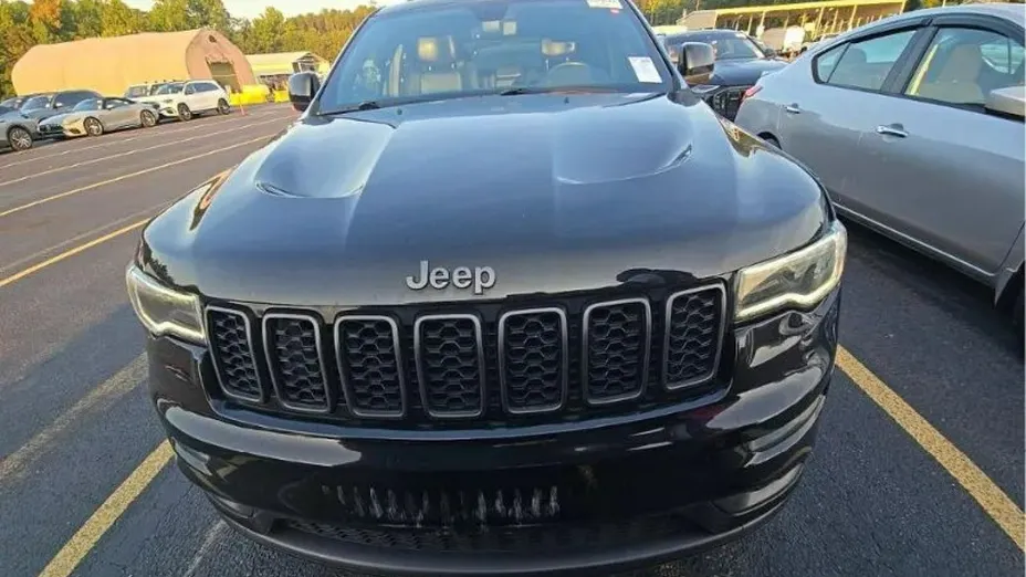 JEEP Grand Cherokee -