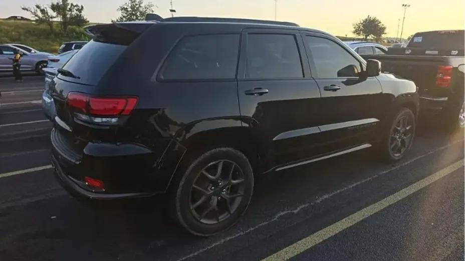 JEEP Grand Cherokee -