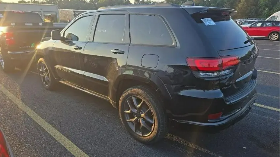 JEEP Grand Cherokee -