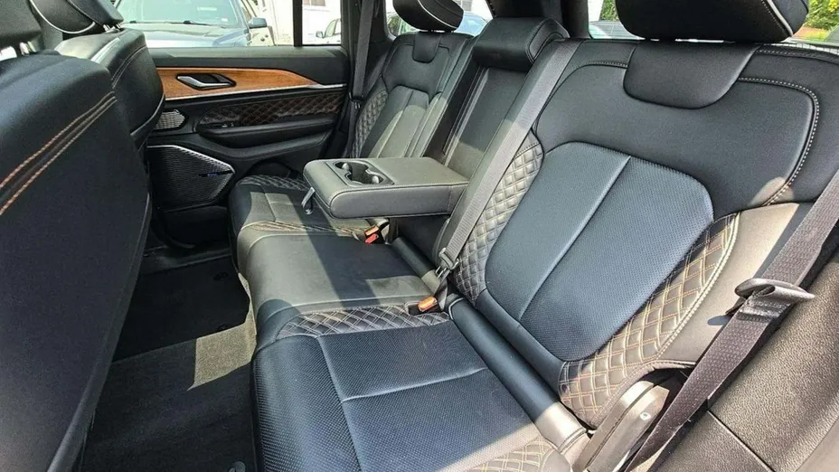 JEEP Grand Cherokee -