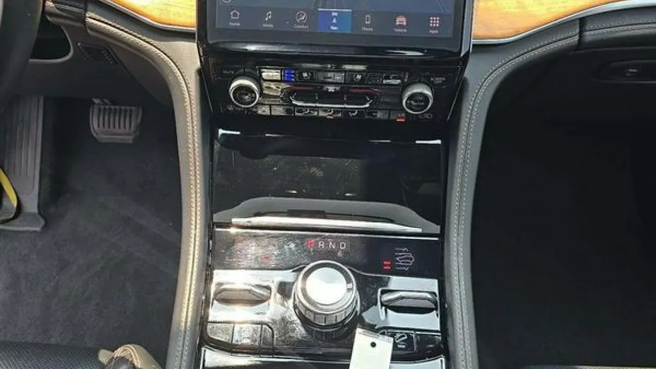 JEEP Grand Cherokee -