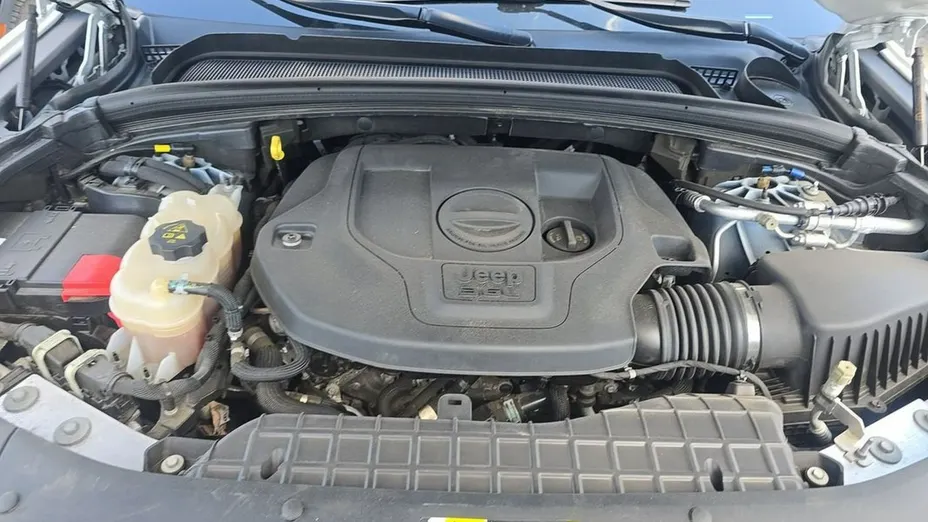 JEEP Grand Cherokee -