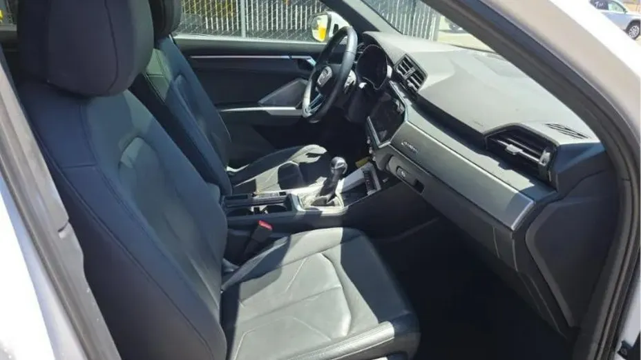 AUDI Q3 -