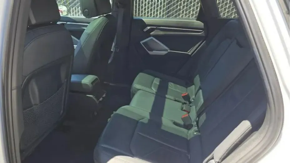AUDI Q3 -
