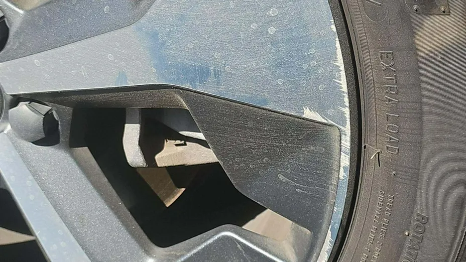 VOLVO XC40 -