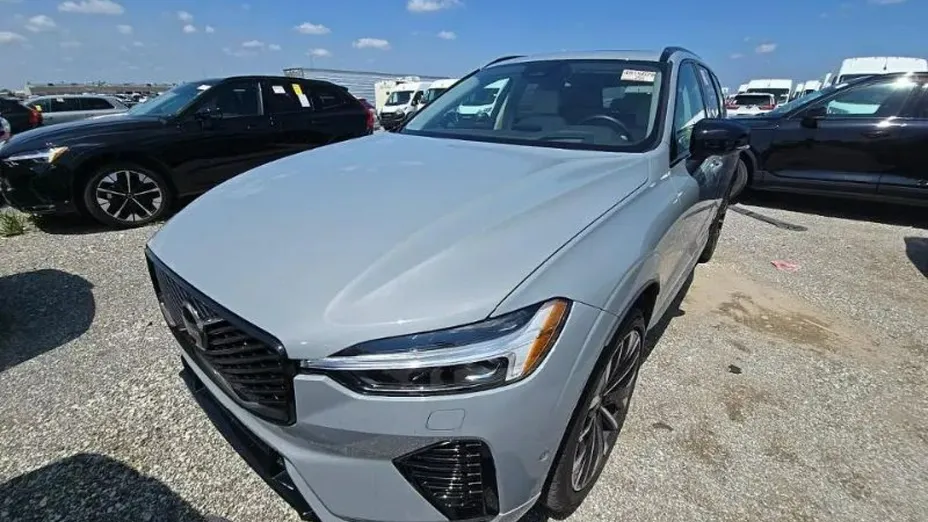VOLVO XC60 -