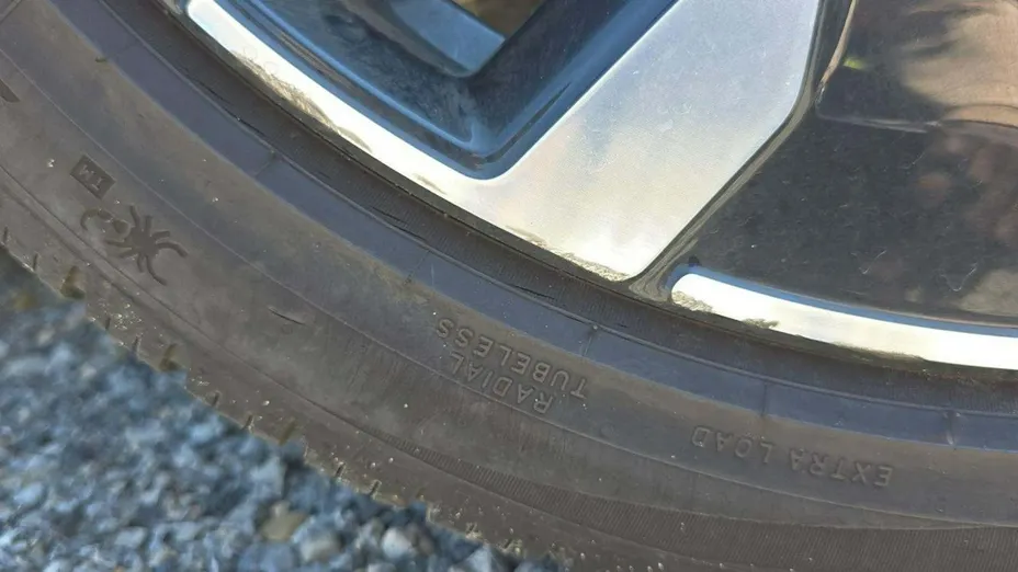 VOLVO XC60 -