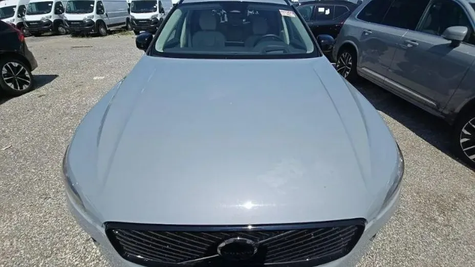 VOLVO XC60 -