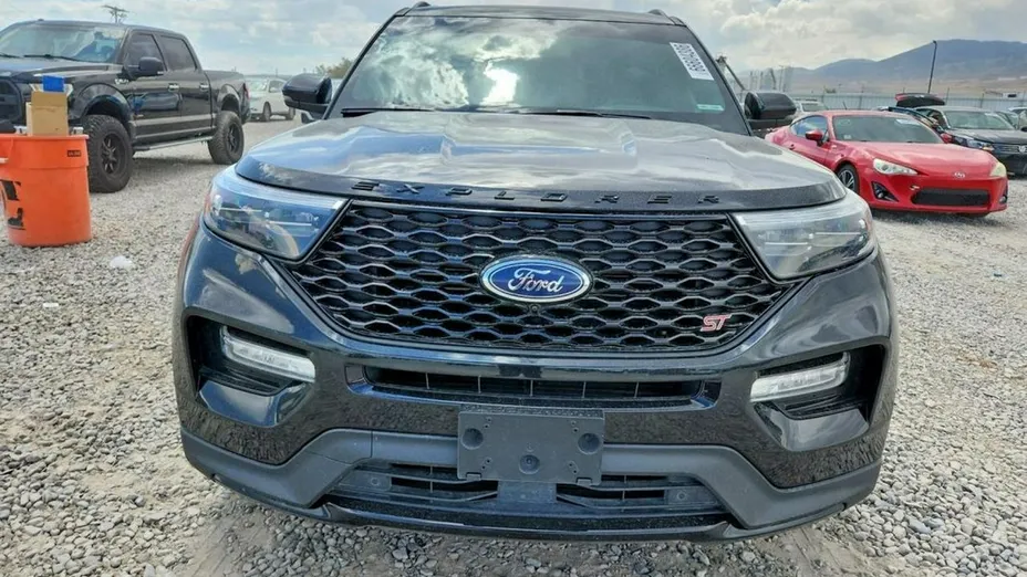 FORD Explorer -