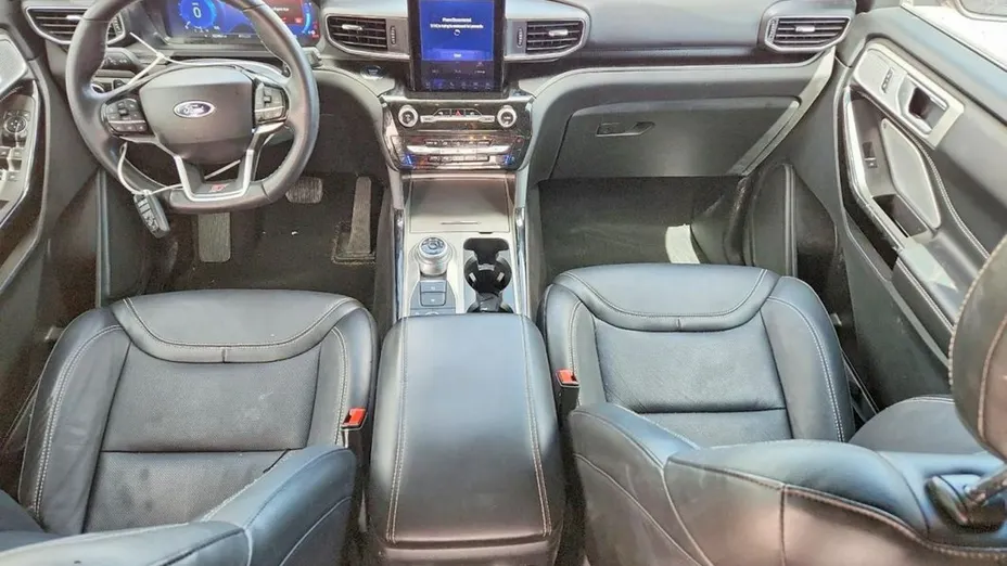FORD Explorer -