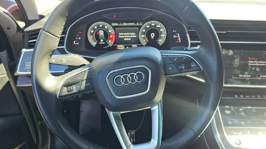 AUDI Q7 -
