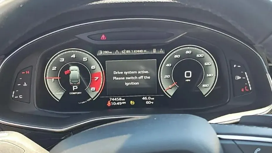 AUDI Q7 -