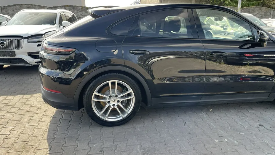 PORSCHE Cayenne -