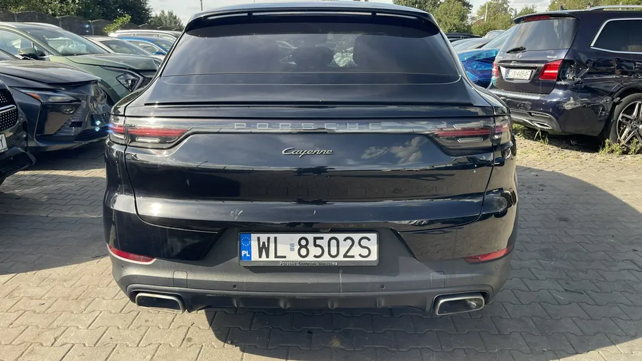 PORSCHE Cayenne -