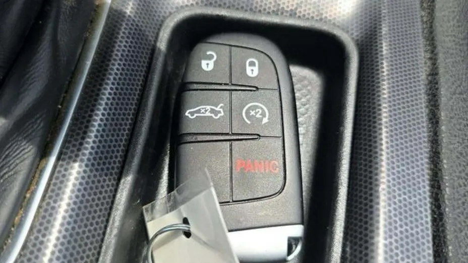 DODGE Charger -