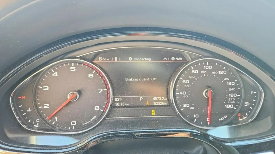 AUDI A8 -