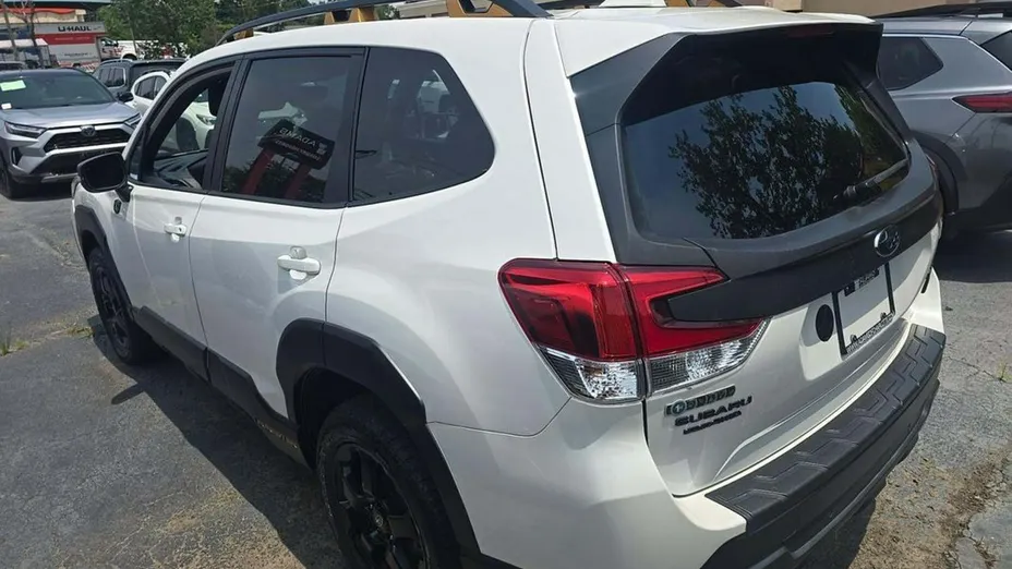 SUBARU Forester -