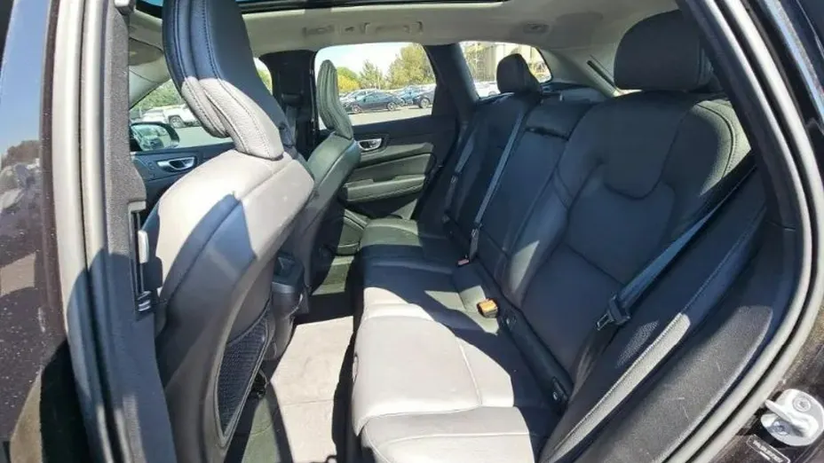 VOLVO XC60 -