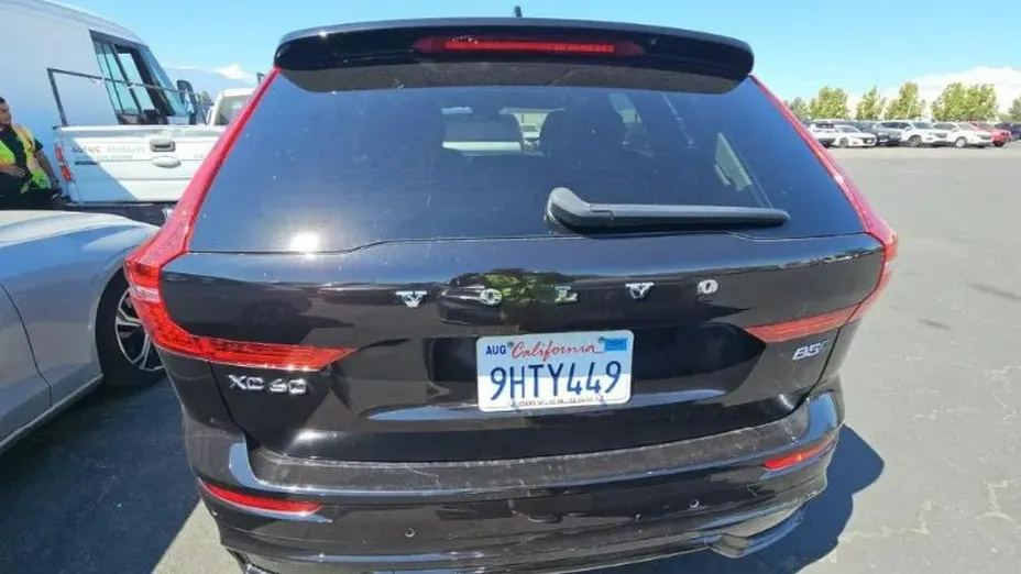 VOLVO XC60 -