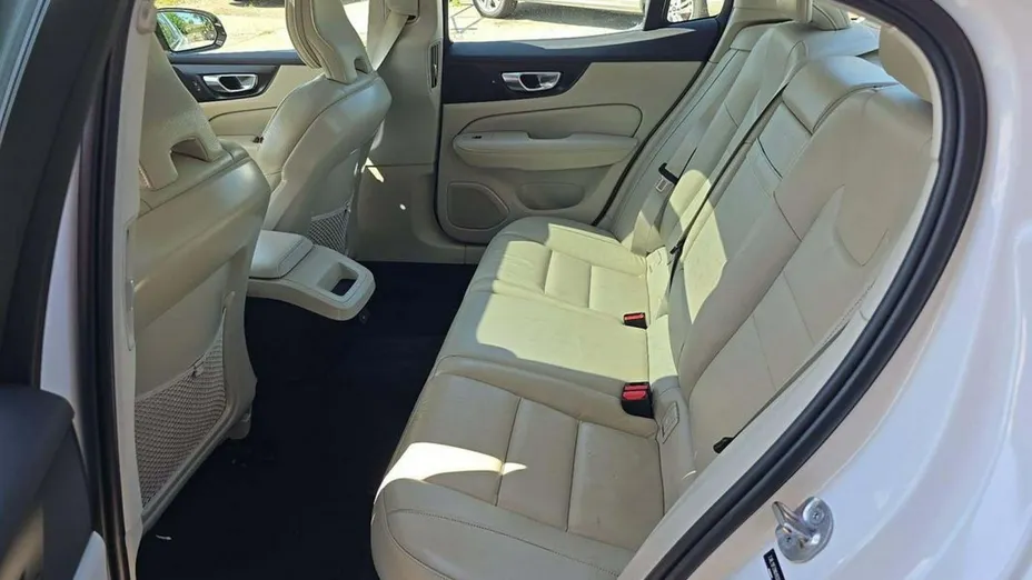 VOLVO S60 -