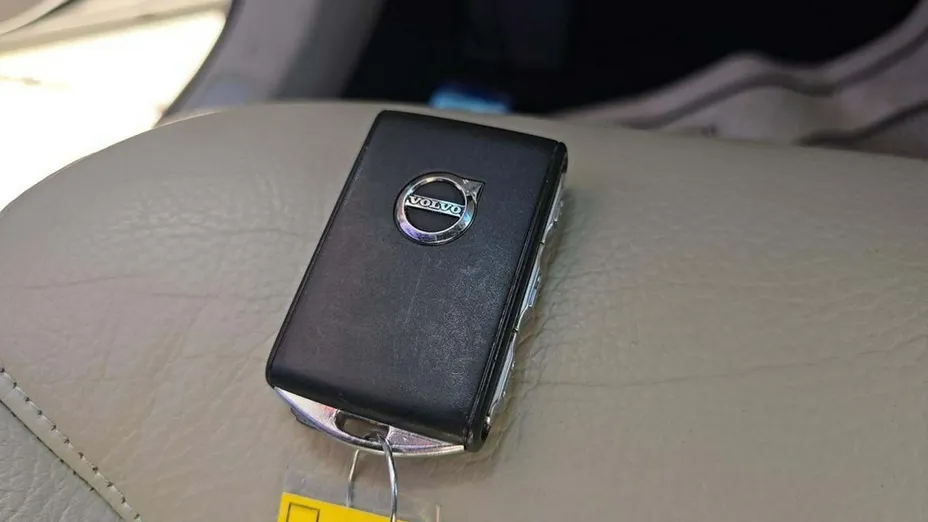 VOLVO S60 -