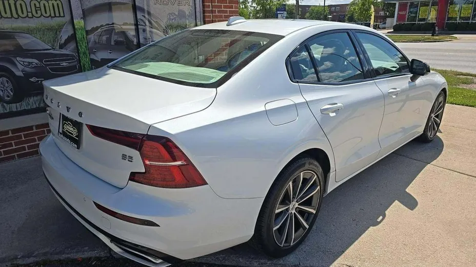 VOLVO S60 -