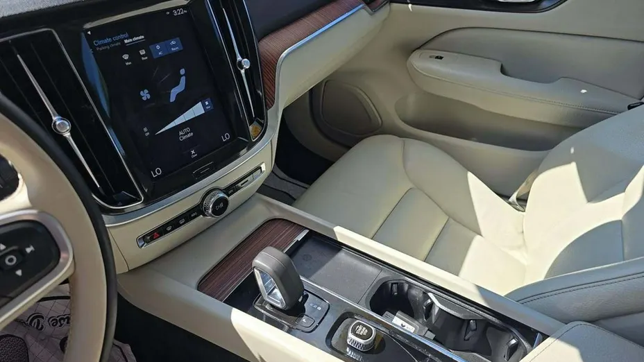 VOLVO S60 -