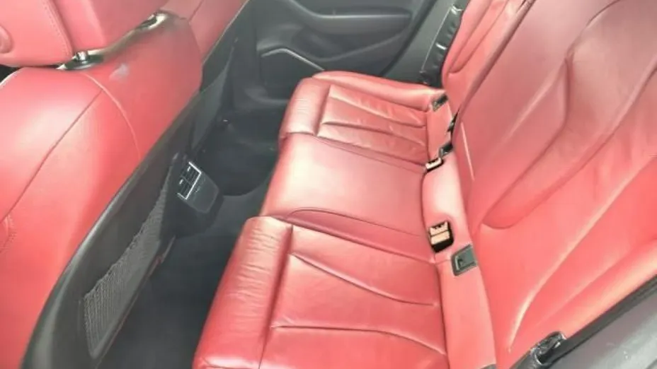 AUDI S3 -
