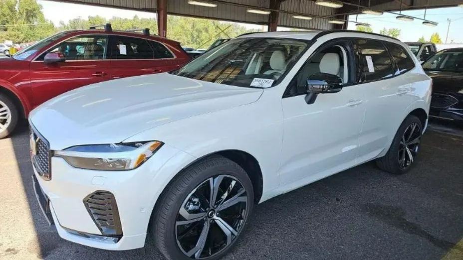 VOLVO XC60 -