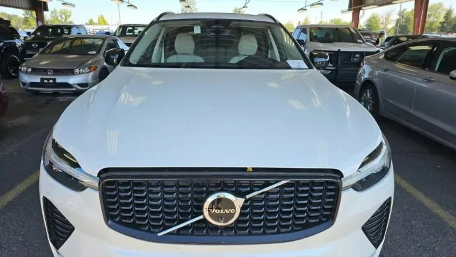VOLVO XC60 -