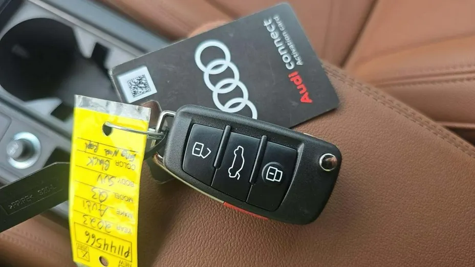 AUDI Q3 -