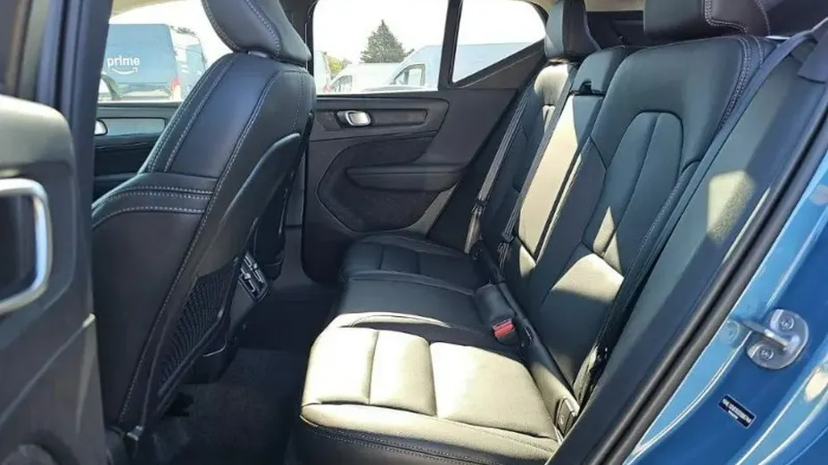 VOLVO XC40 -