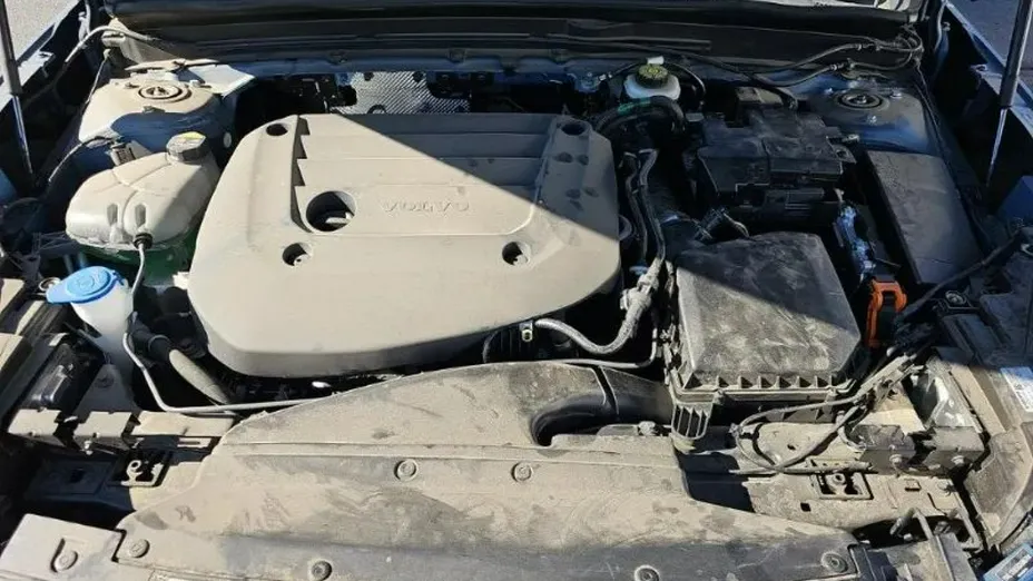 VOLVO XC40 -