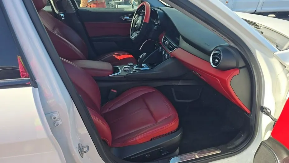 ALFA ROMEO Giulia -