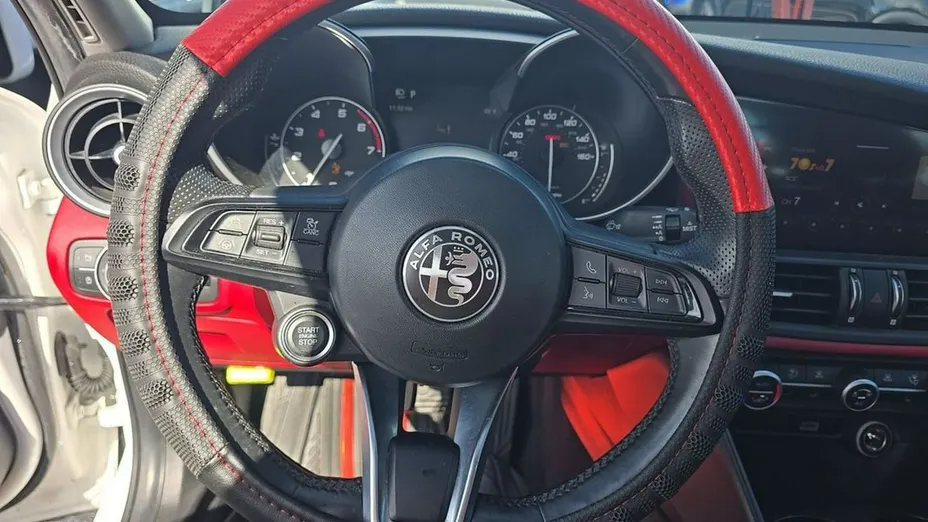 ALFA ROMEO Giulia -