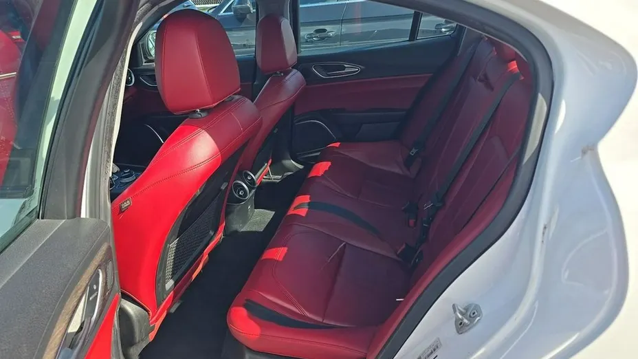 ALFA ROMEO Giulia -