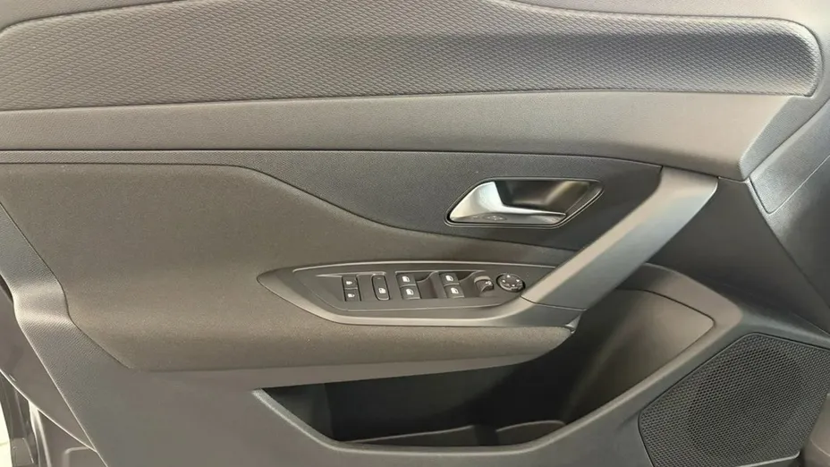 PEUGEOT 308 -