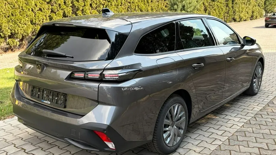 PEUGEOT 308 -