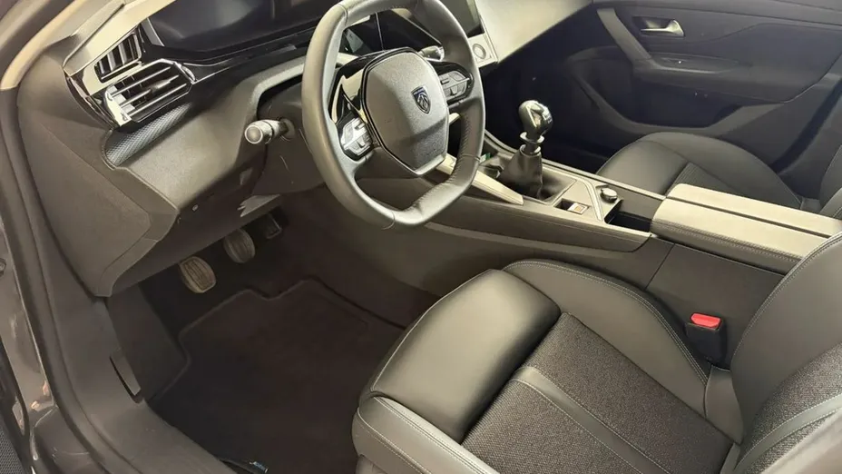 PEUGEOT 308 -