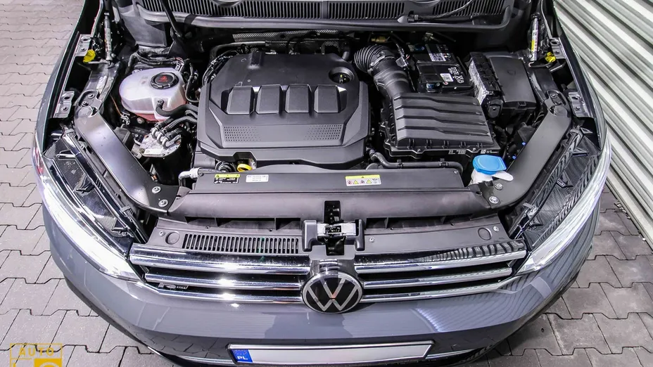 VOLKSWAGEN Touran -