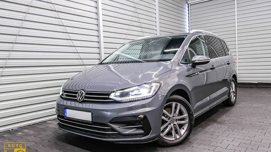 VOLKSWAGEN Touran -