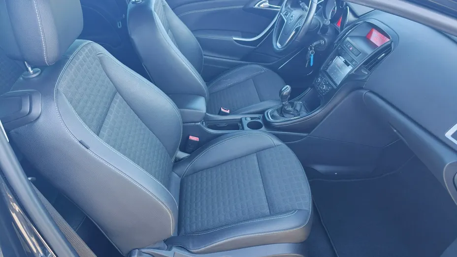 OPEL Astra -