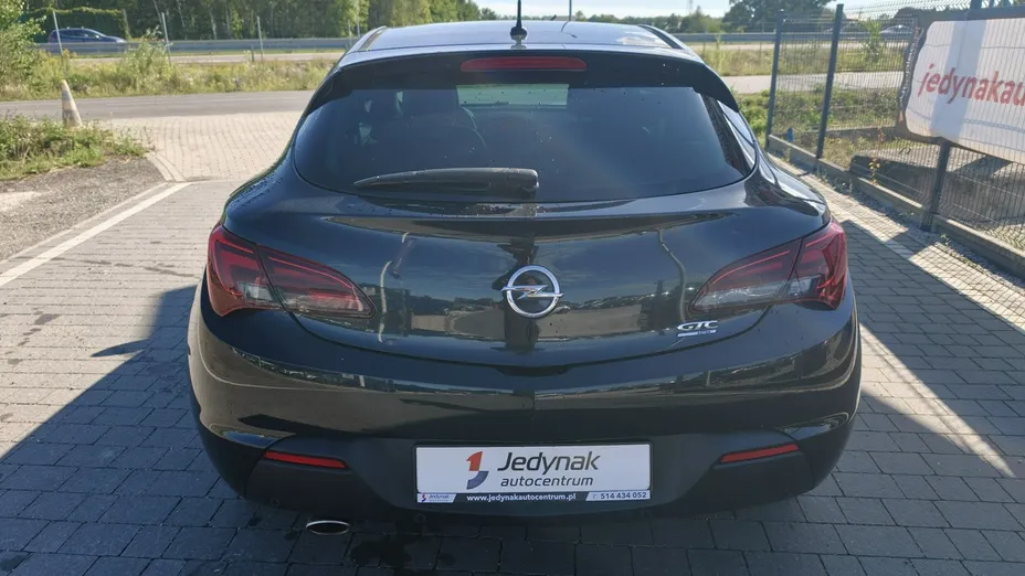 OPEL Astra -