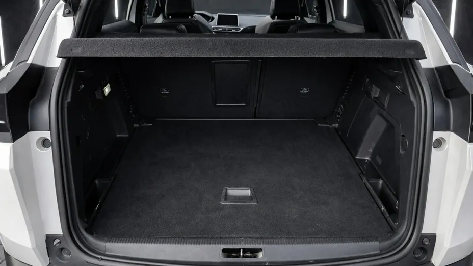PEUGEOT 3008 -