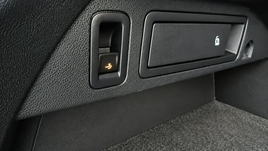 VOLKSWAGEN Tiguan -