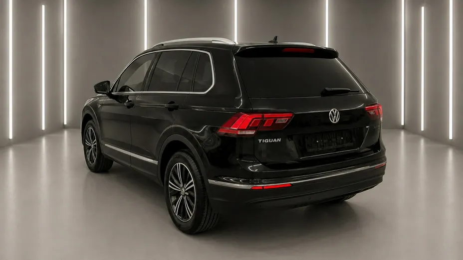 VOLKSWAGEN Tiguan -