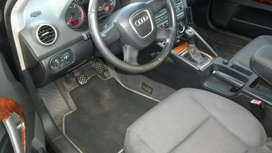 AUDI A3 -